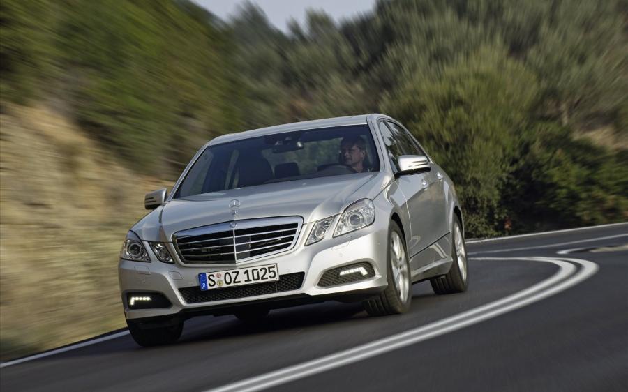 Mercedes-Benz E-Class 2009 года  (фото 47 из 74)